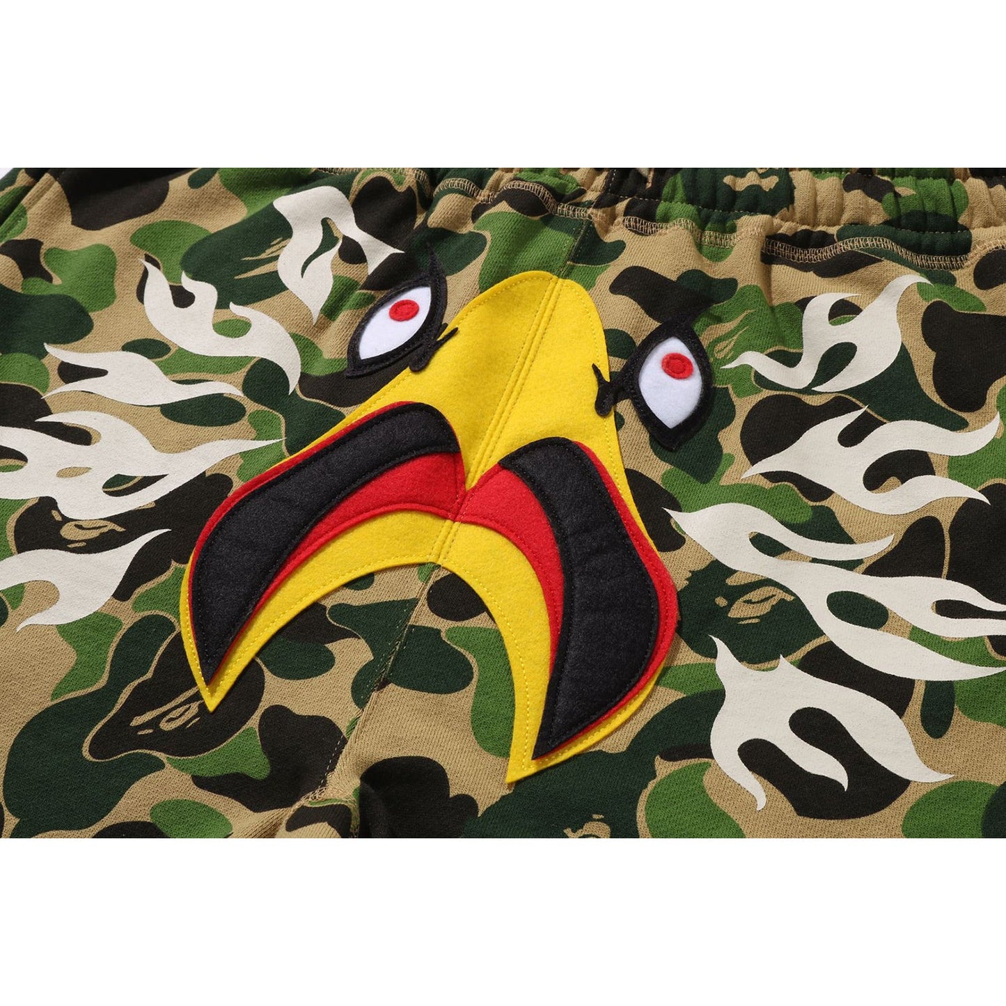 BAPE X READYMADE ABC CAMO EAGLE WIDE SWEATSHORTS HERREN