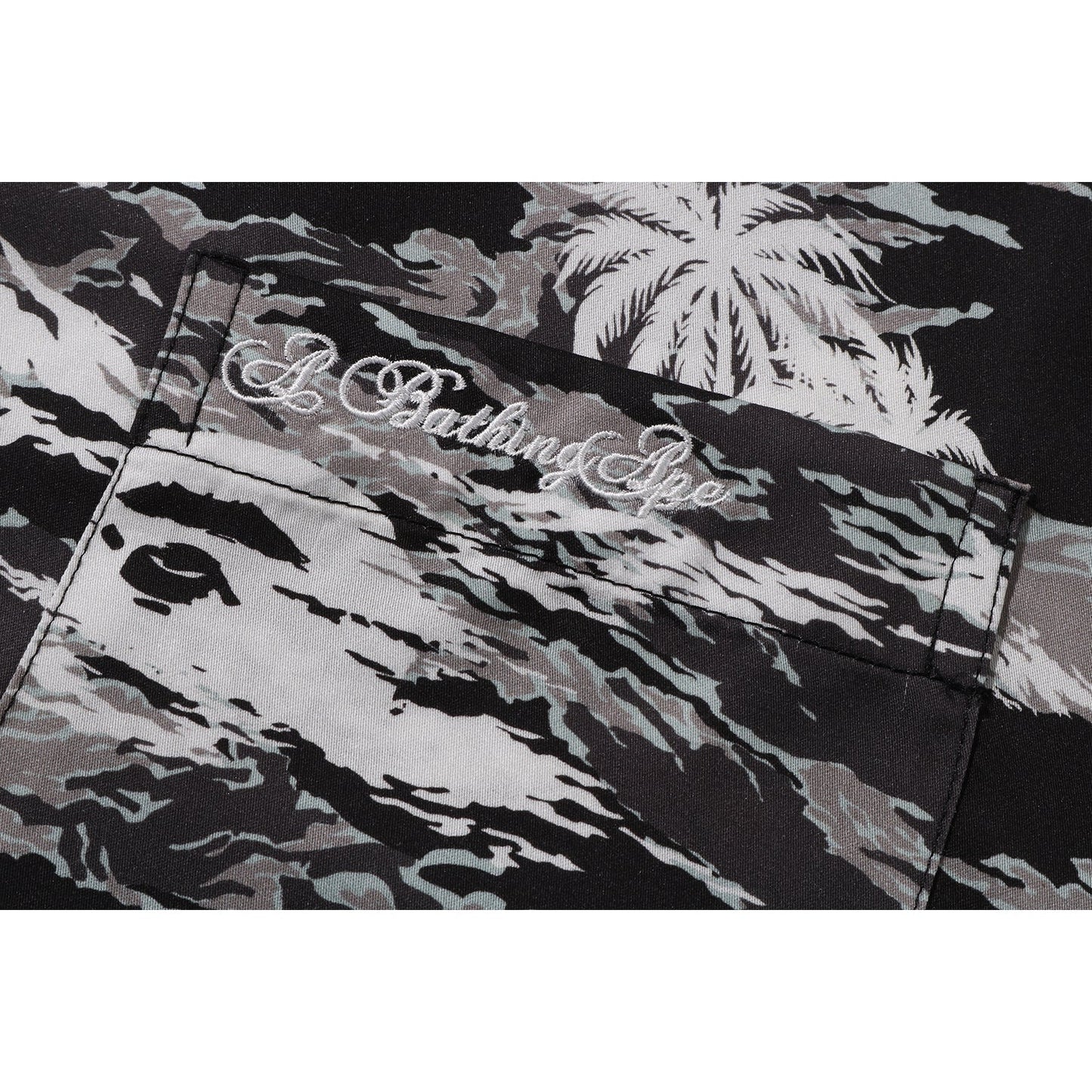 Chemise à manches courtes BAPE pour homme, motif camouflage palmier, col ouvert et poches