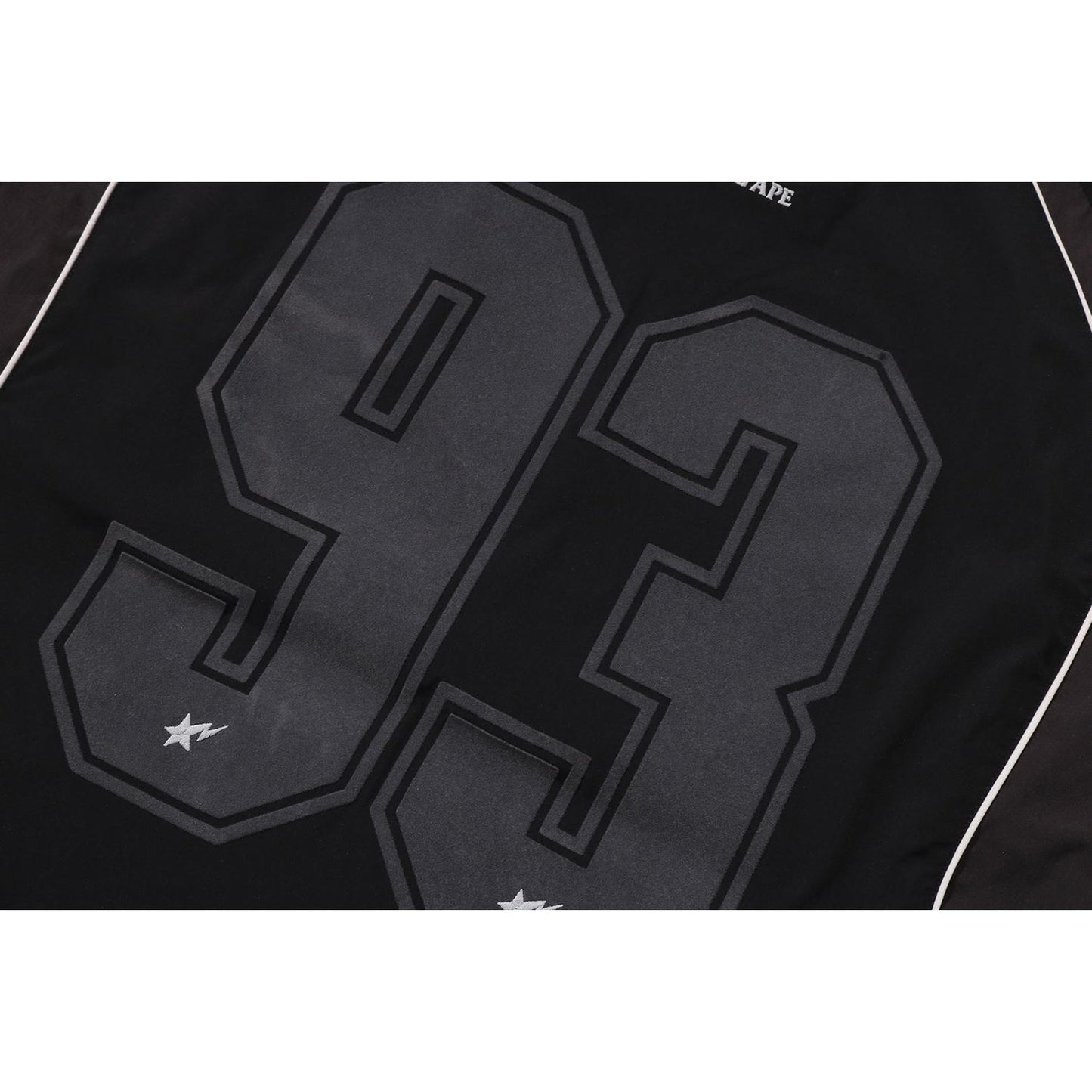 PULL MULTI-LOGO COUPE DÉCONTRACTÉE HOMME