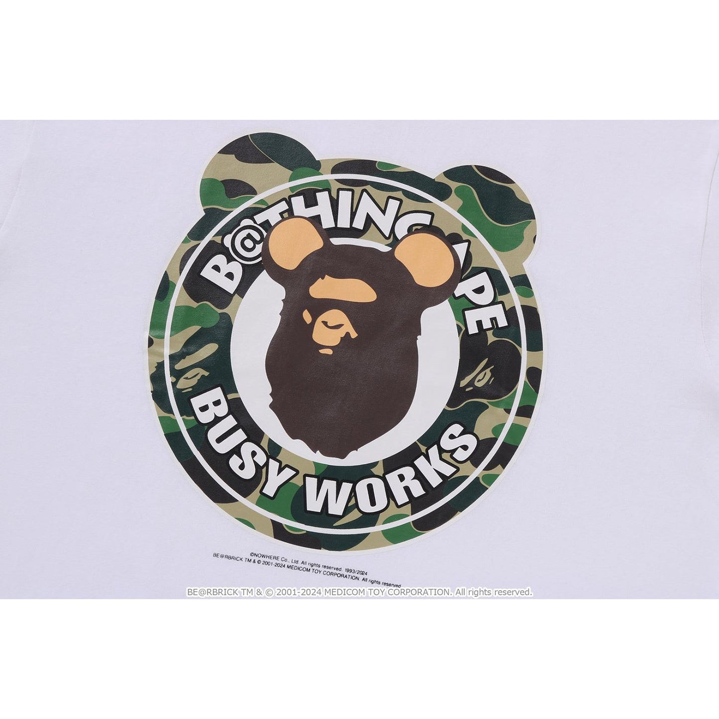 BAPE X MEDICOM TOY - ABC CAMO BE@R MILO AUF BAPE TEE HERREN