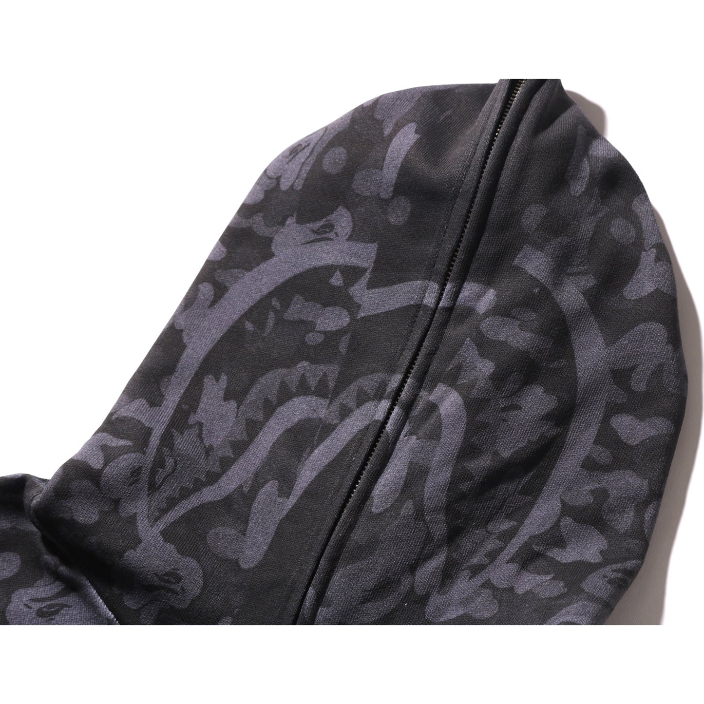 Sweat à capuche zippé intégral avec imprimé camouflage et requin, coupe décontractée, pour homme