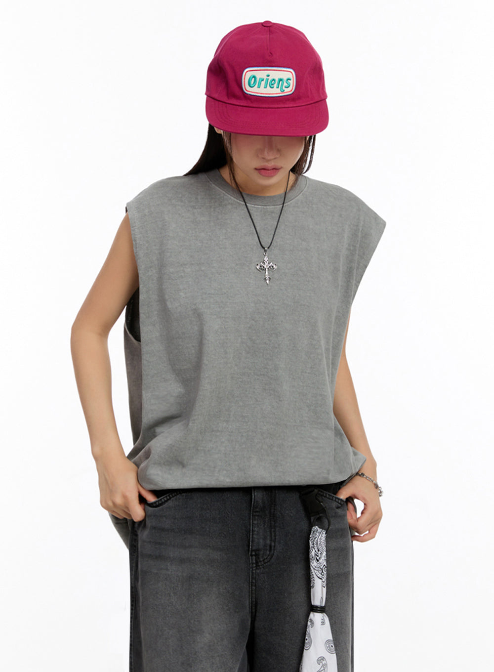 Embroidered Graphic Hat IU509