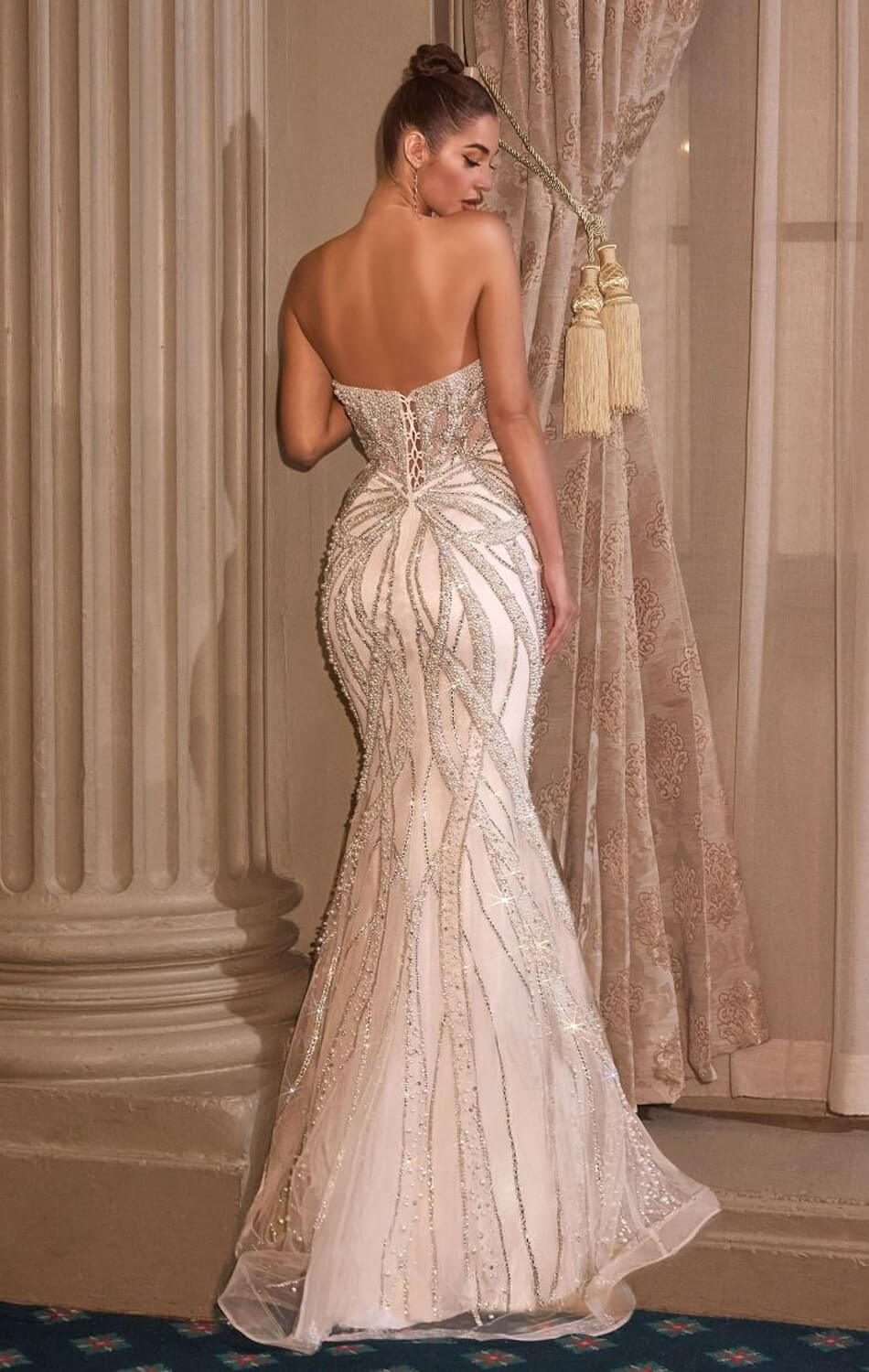 ROBE ADRIENNE - BLANC CASSÉ - ROBE AJUSTÉE SANS BRETELLES PERLES ET CRYSTAL