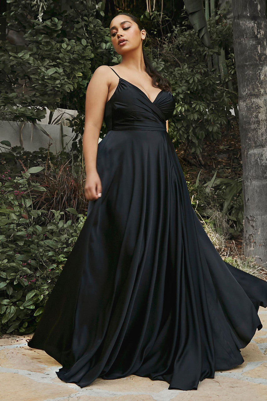 ROBE ERICA - NOIRE - SATIN DOUX ENCOLURE CŒUR EN A