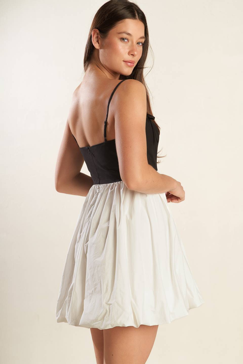 SLAY ALL DAY - MINI ROBE NOIRE ET BLANCHE