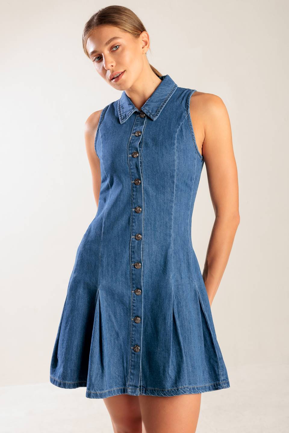 WO ICH SEIN WILL – MINIKLEID AUS DENIM