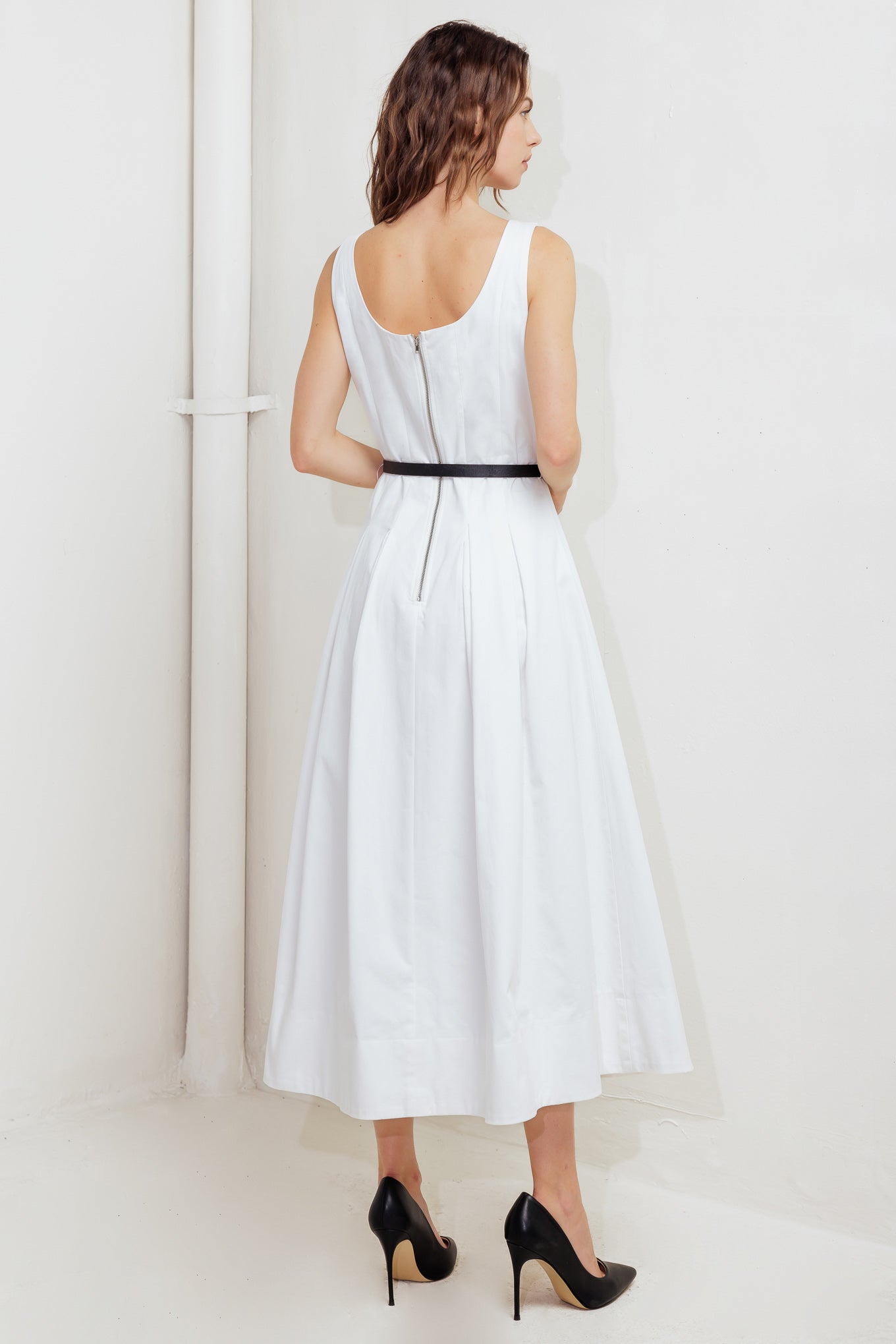 REVERIE WHITE MIDI DRESS