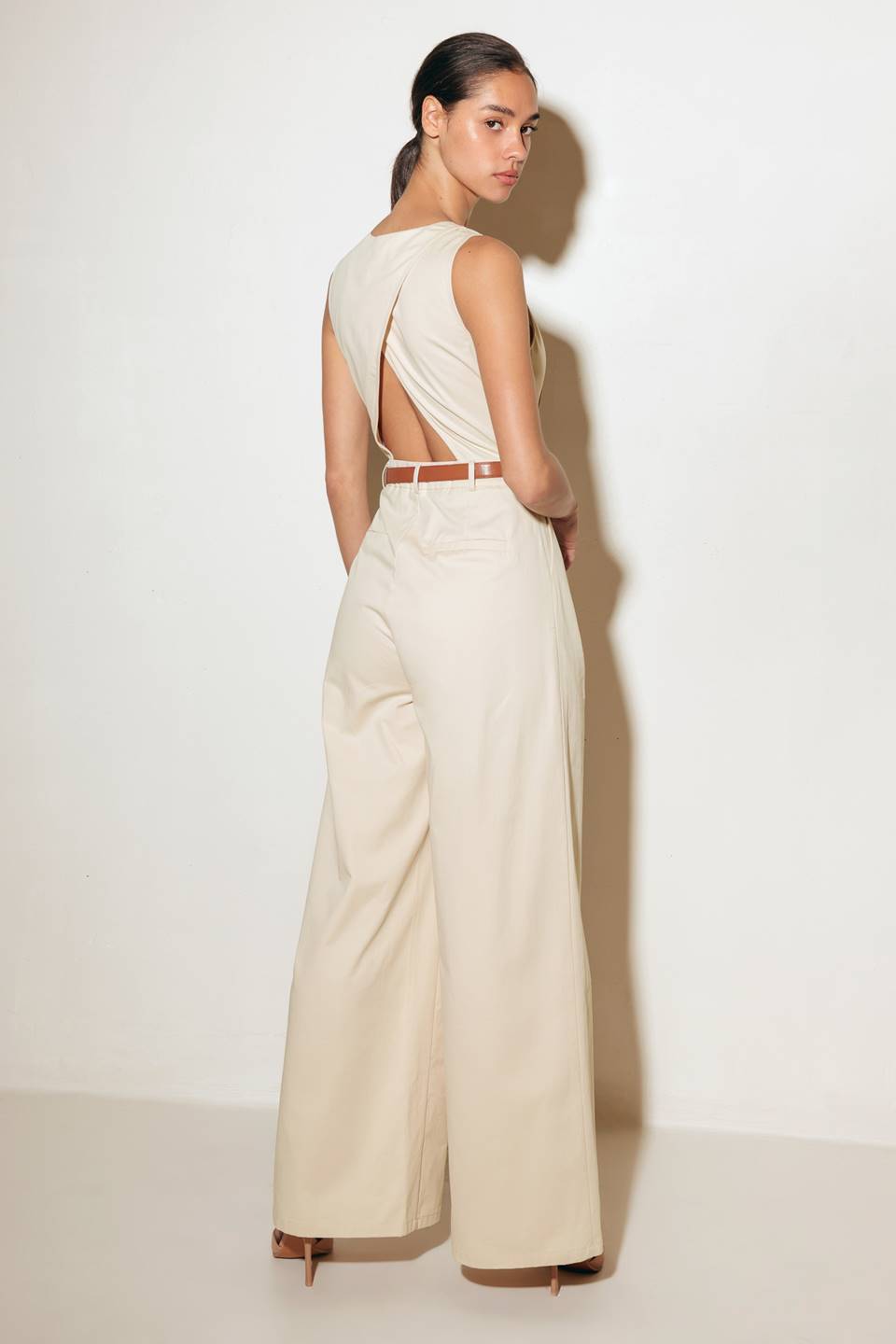 EVERYDAY ESSENTIAL JUMPSUIT - ALMOND