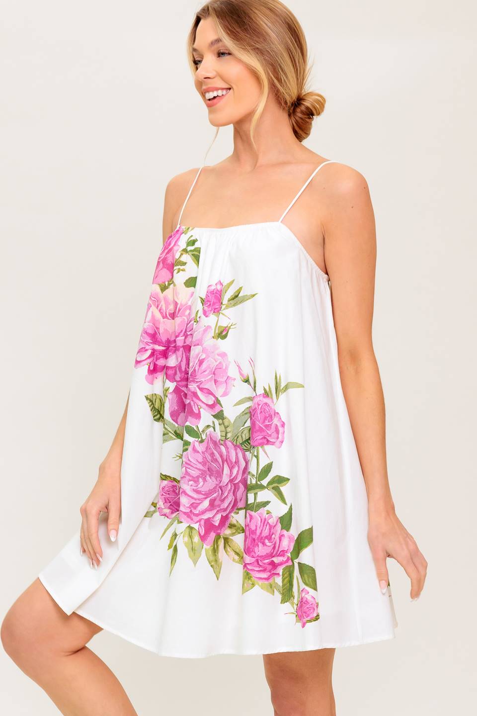 GARDEN WHISPERS – ROSA BLUMEN-SWING-KLEID