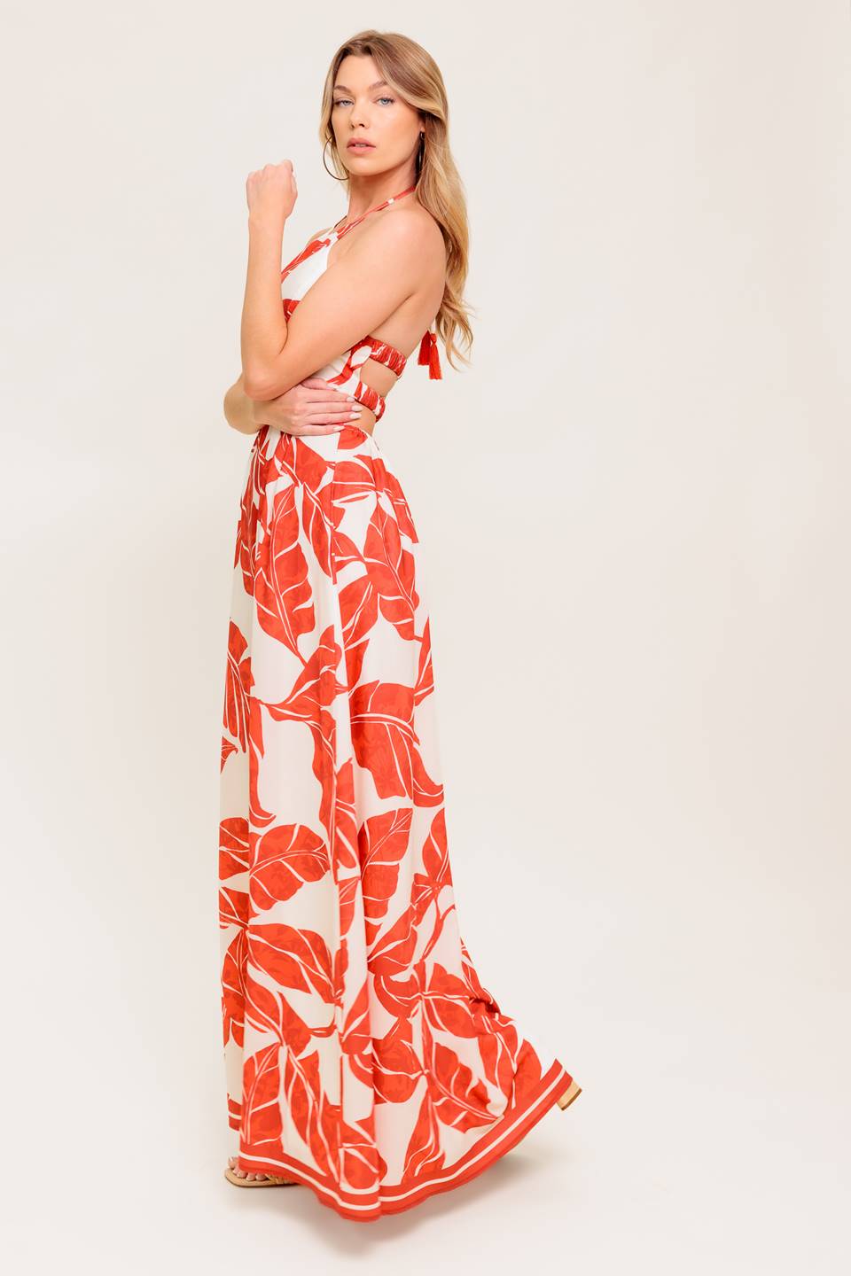 MARLEY MAXIKLEID – TROPICAL HALTER MAXIKLEID