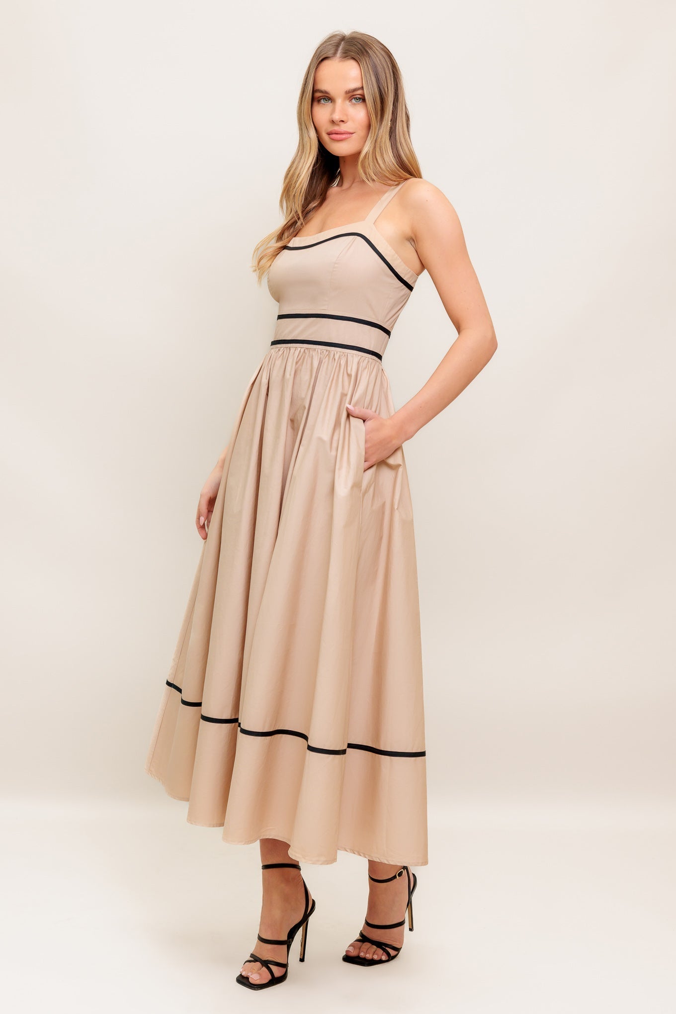 QUEENY MIDI DRESS - TAUPE