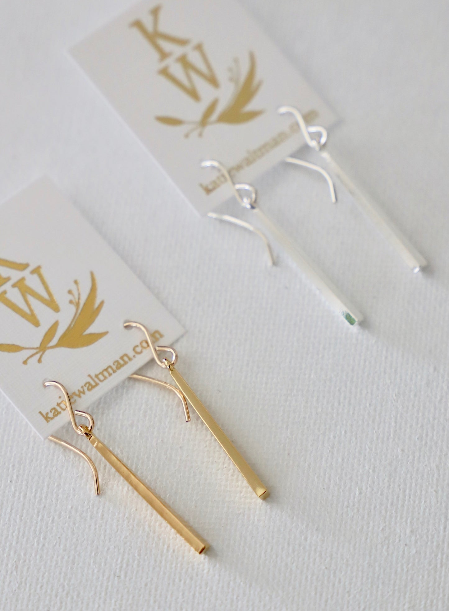 BOUCLES D'OREILLES PETITES BARRES