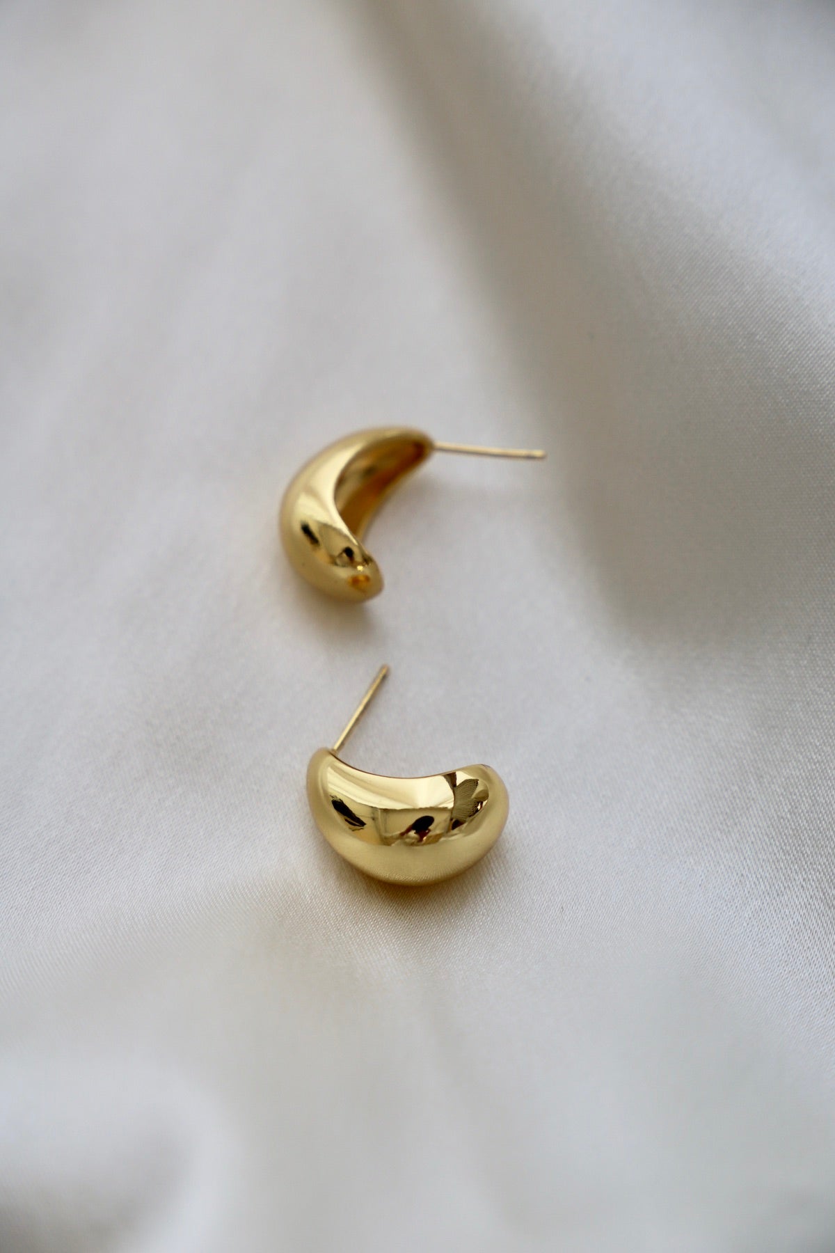 Clous d'oreilles BONNIE CHUNKY en forme de goutte d'eau