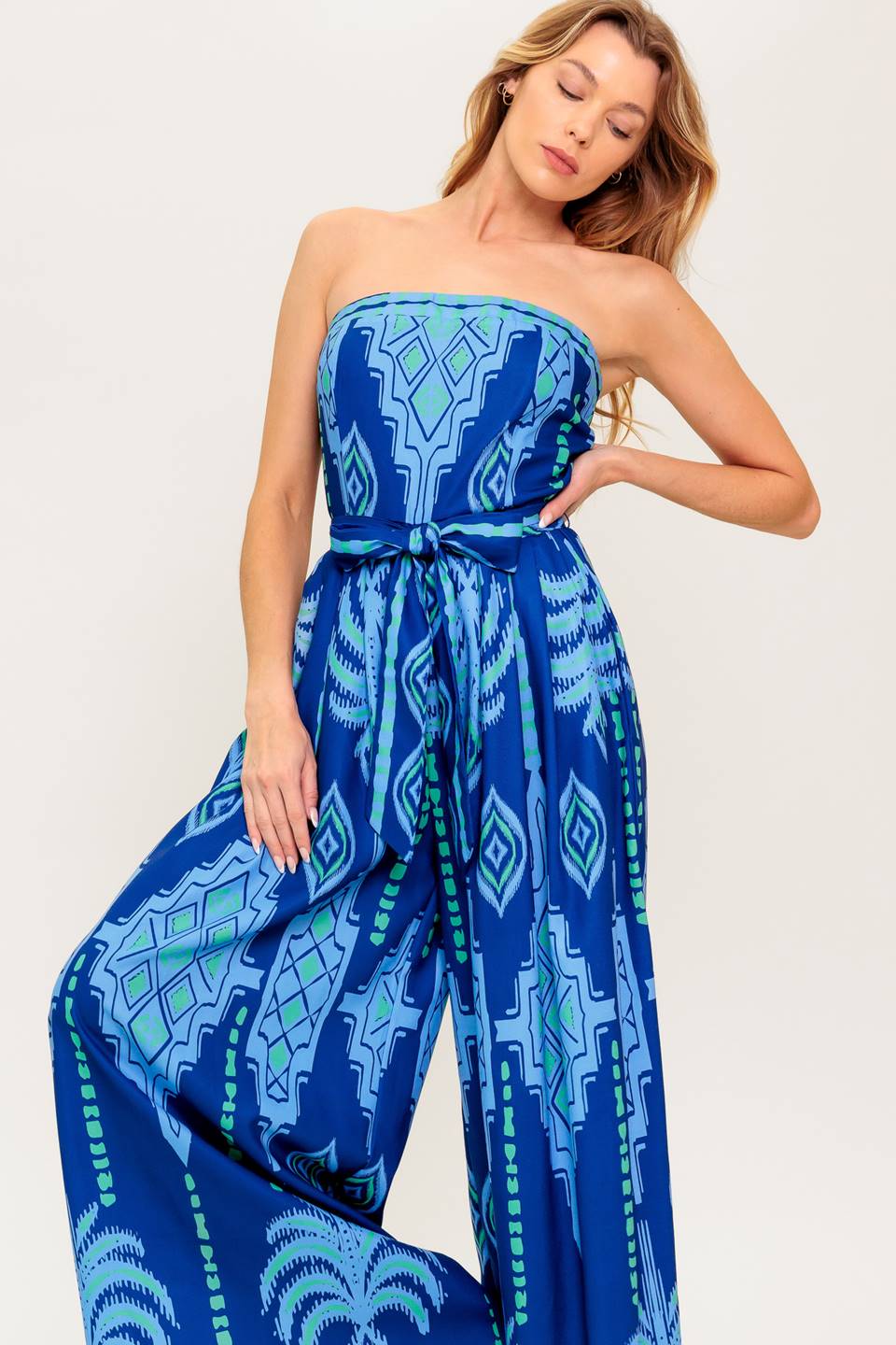 TRINA STRAPLESS JUMPSUIT - NAVY BLUE MULTI