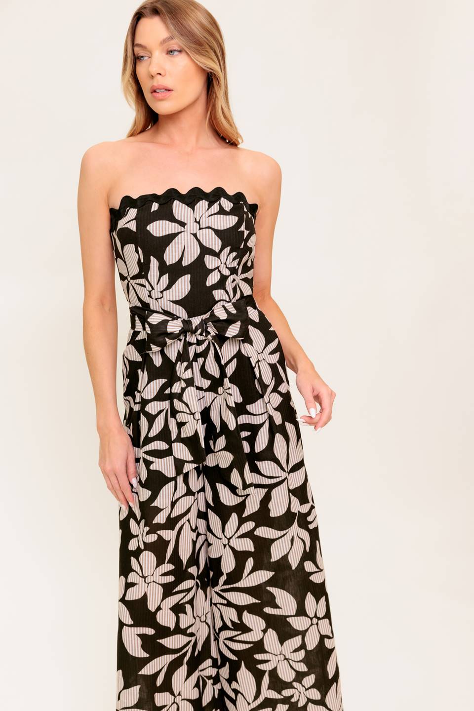 ZARIA STRAPLESS JUMPSUIT - BLACK