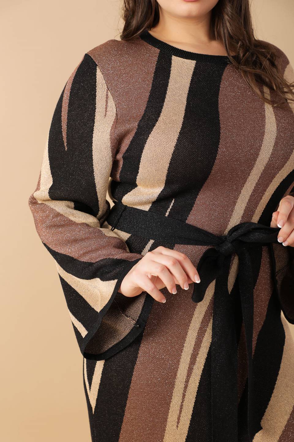 PUTZE EIN LÄCHELN MIDI-PULLOVERKLEID