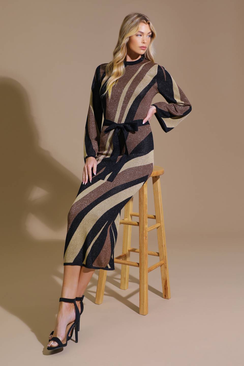 PUTZE EIN LÄCHELN MIDI-PULLOVERKLEID