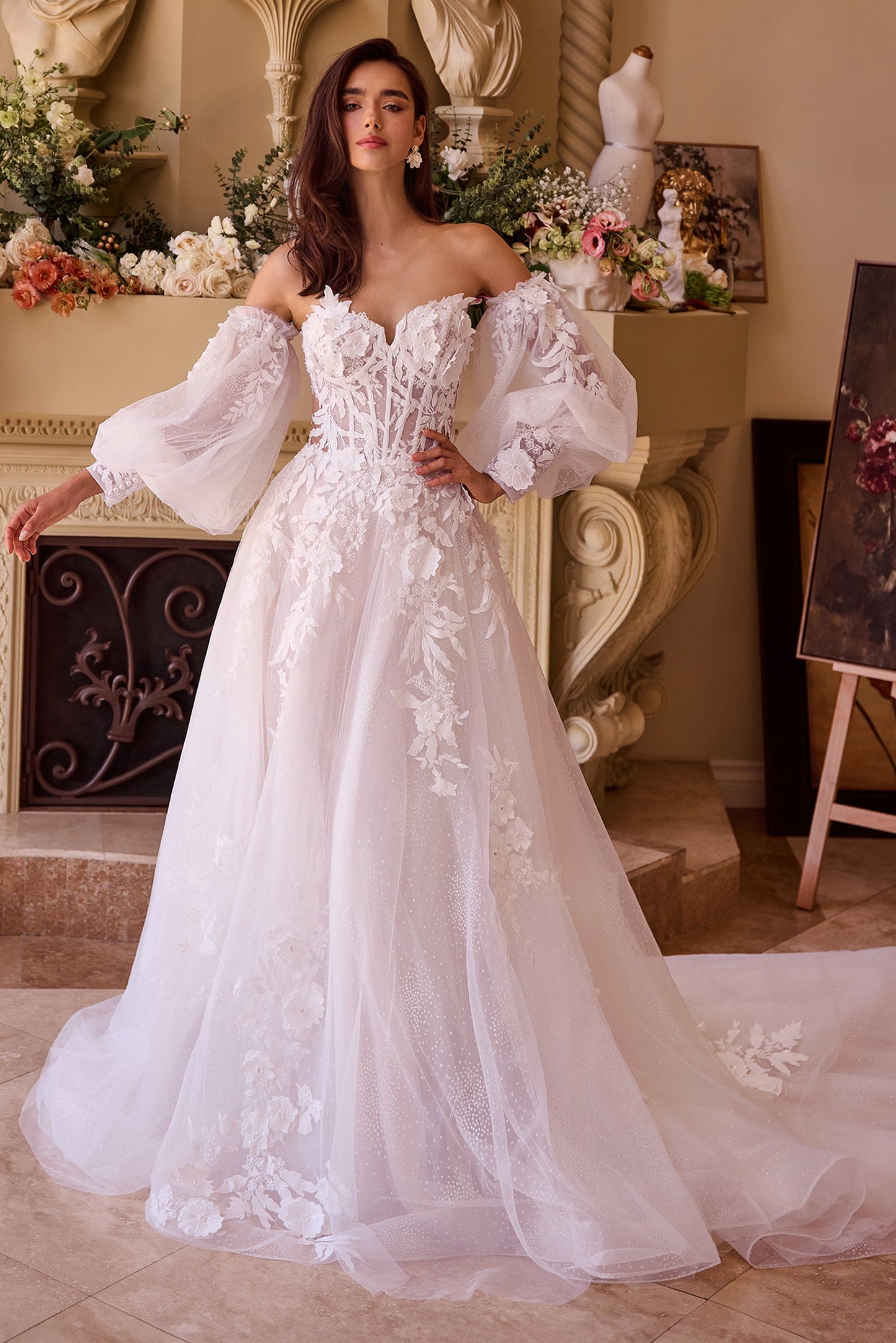 WL018 - Robe de mariée avec appliques en dentelle - Andrea & Leo