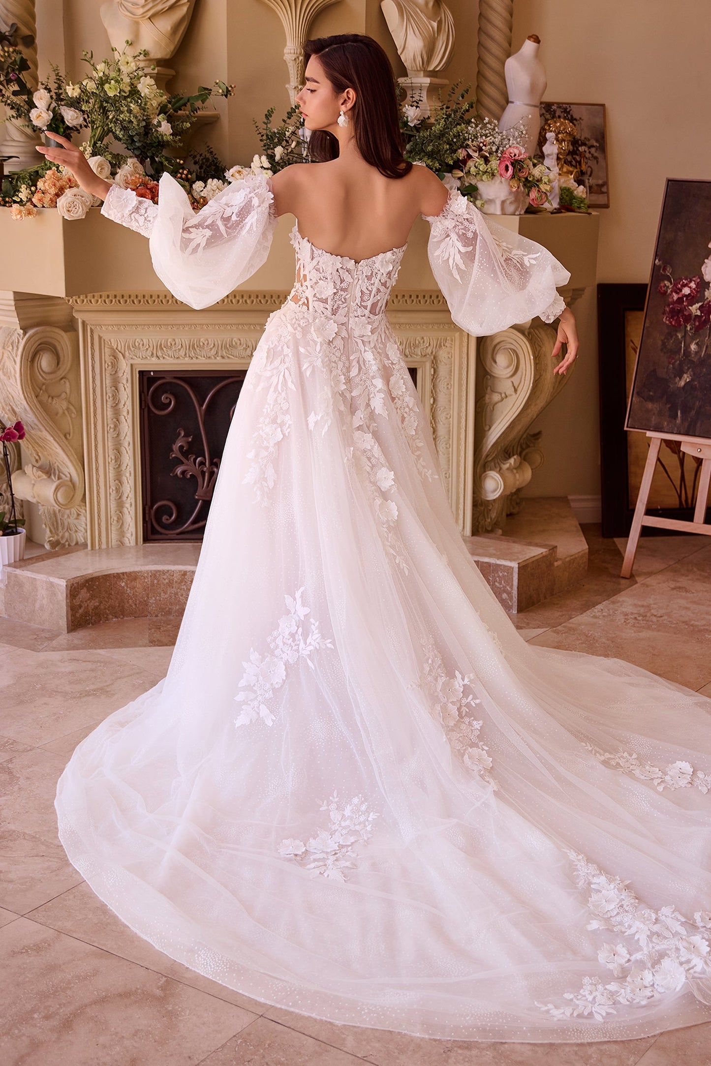 WL018 - Robe de mariée avec appliques en dentelle - Andrea & Leo