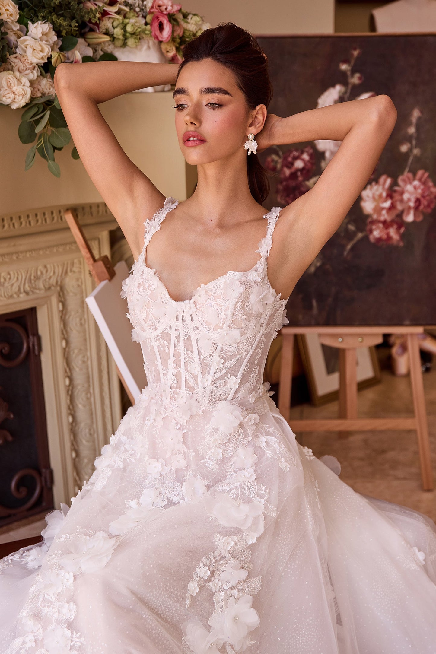 WL045 - Robe de mariée trapèze en tulle à appliques florales complexes - Andrea & Leo