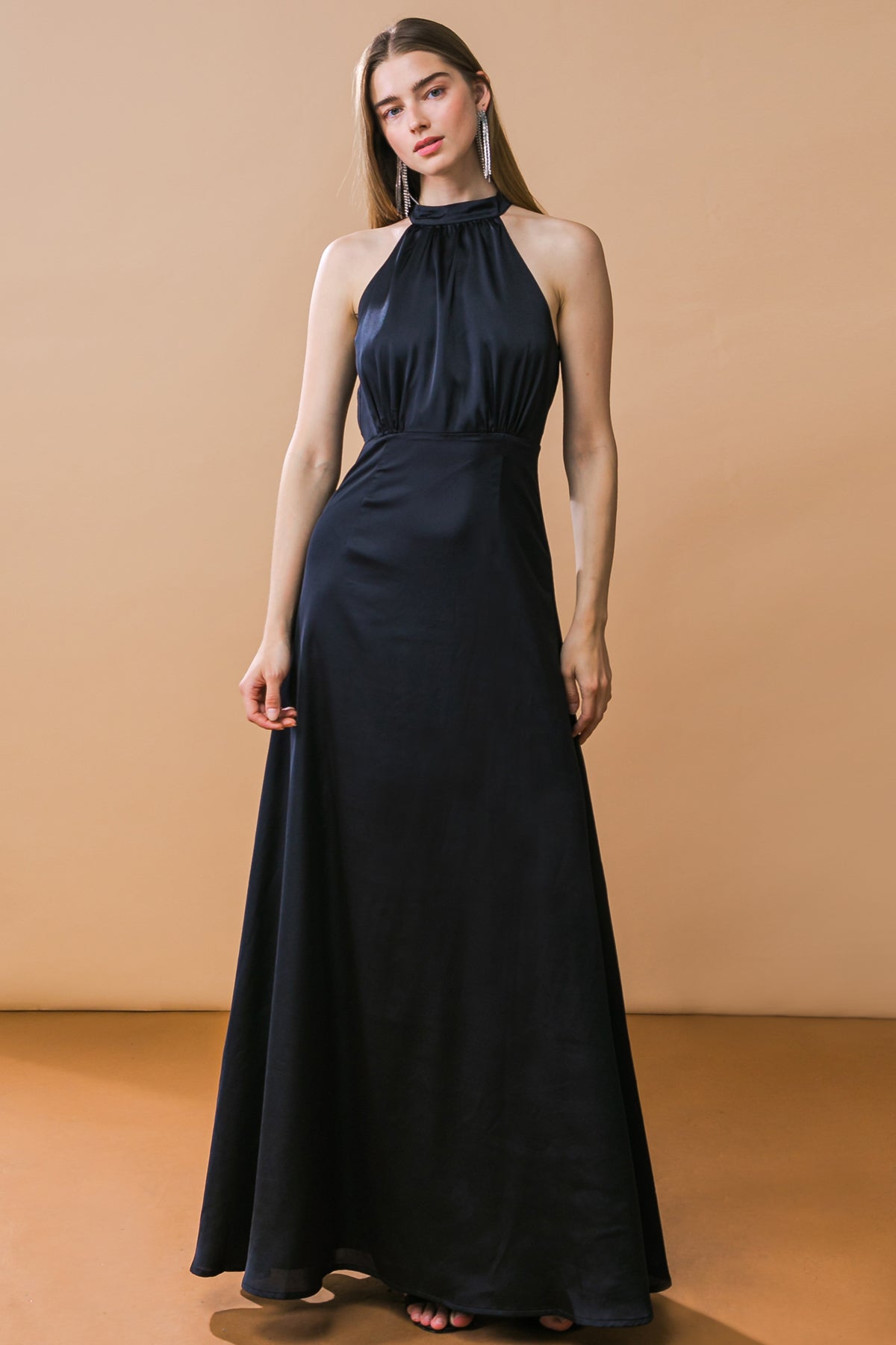 LOOKBOOK FAVORITE - HALTER MAXI DRESS