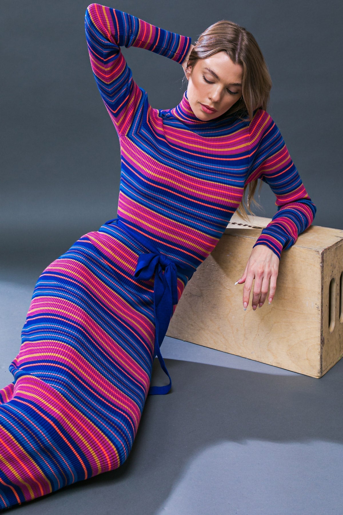 ROBE MIDI TEMPS PULL - RAYURES BLEUES ET FUCHSIA
