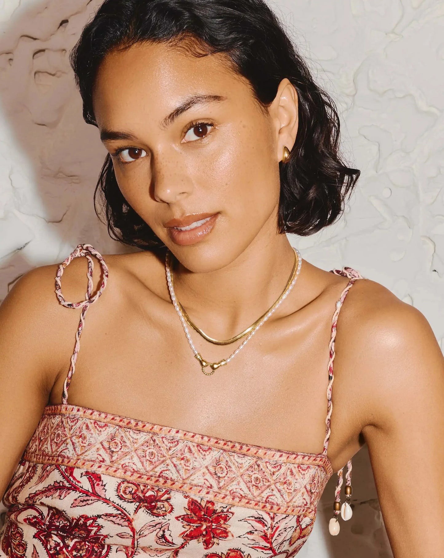 Iconic In Good Hands Necklace Set
