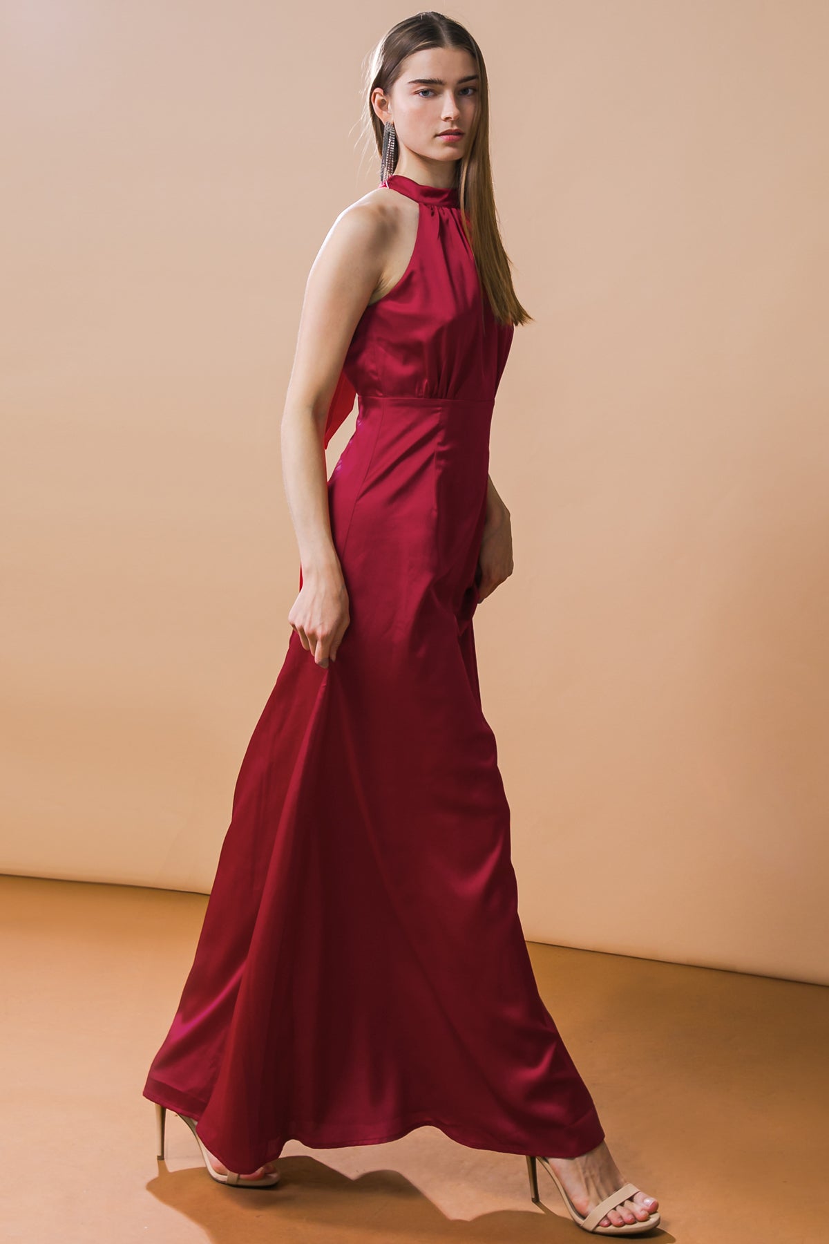 LOOKBOOK FAVORITE - HALTER MAXI DRESS