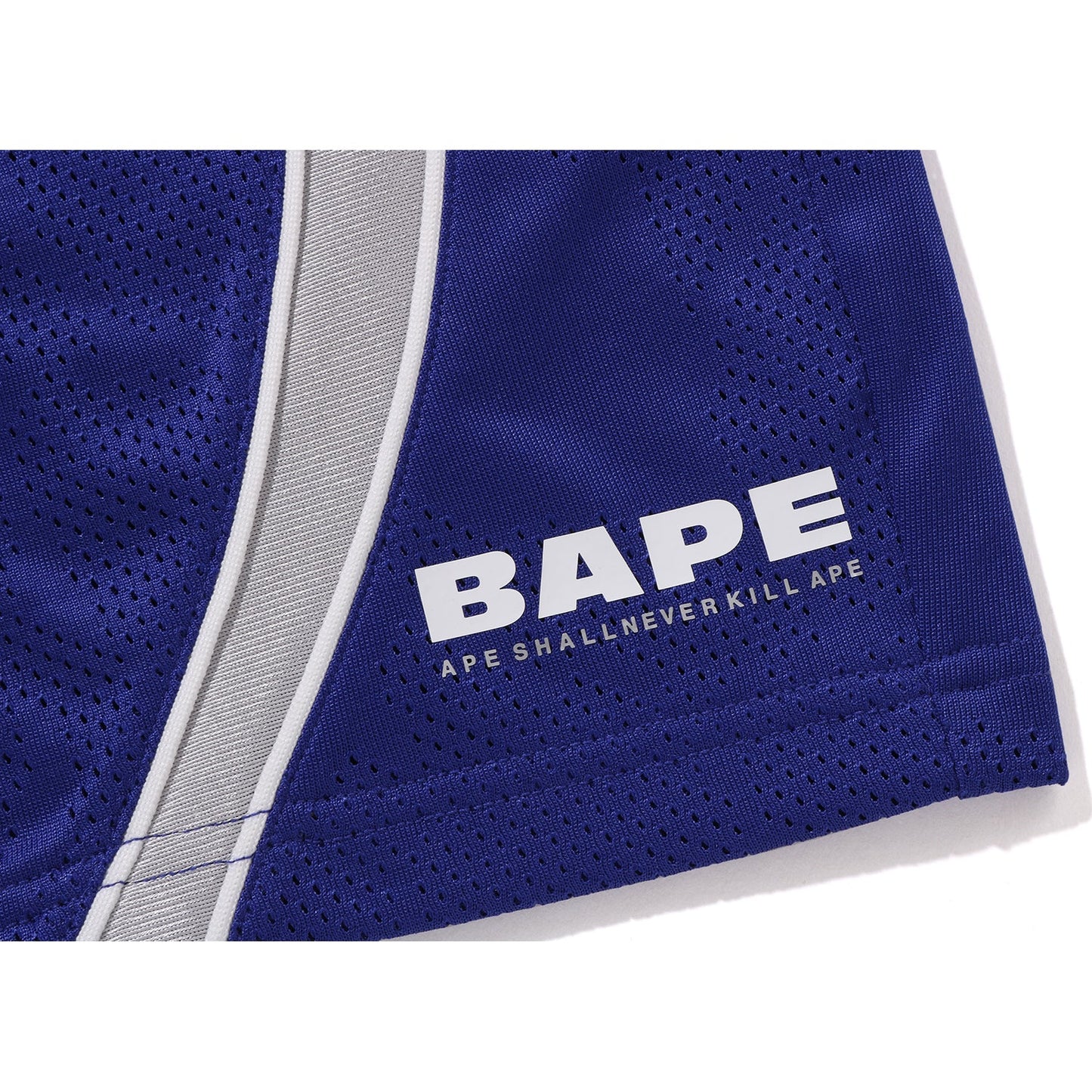 SHORT DE SPORT COUPE DÉCONTRACTÉE EN JACQUARD CAMOUFLAGE UNIE MULTILOGO POUR HOMMES