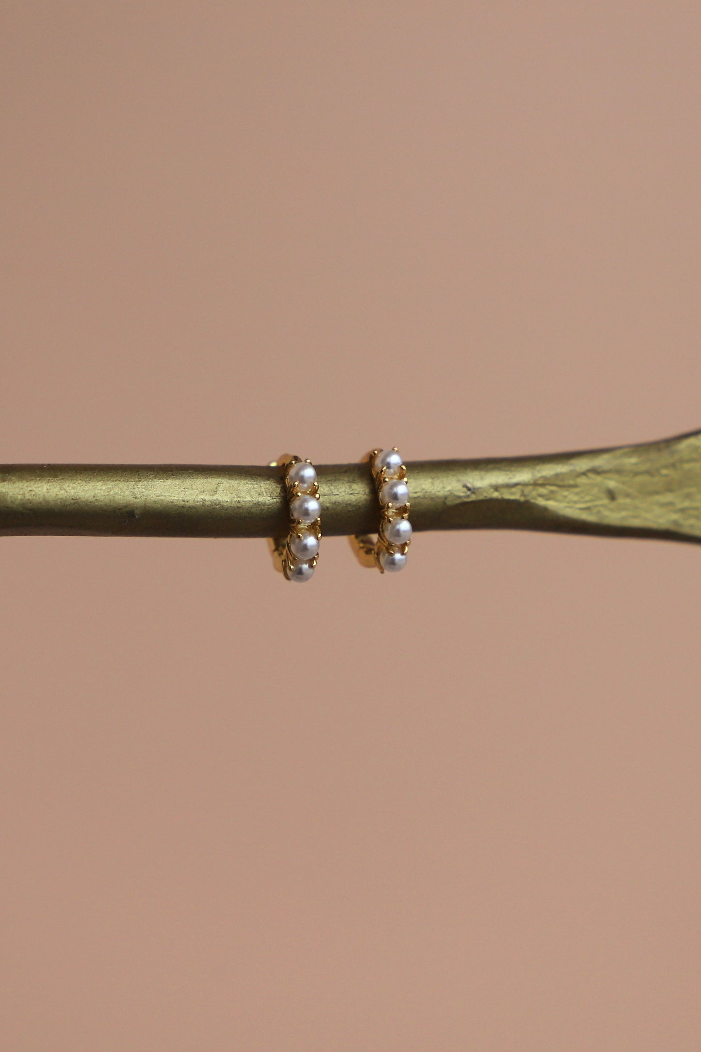 Mini créoles en perles