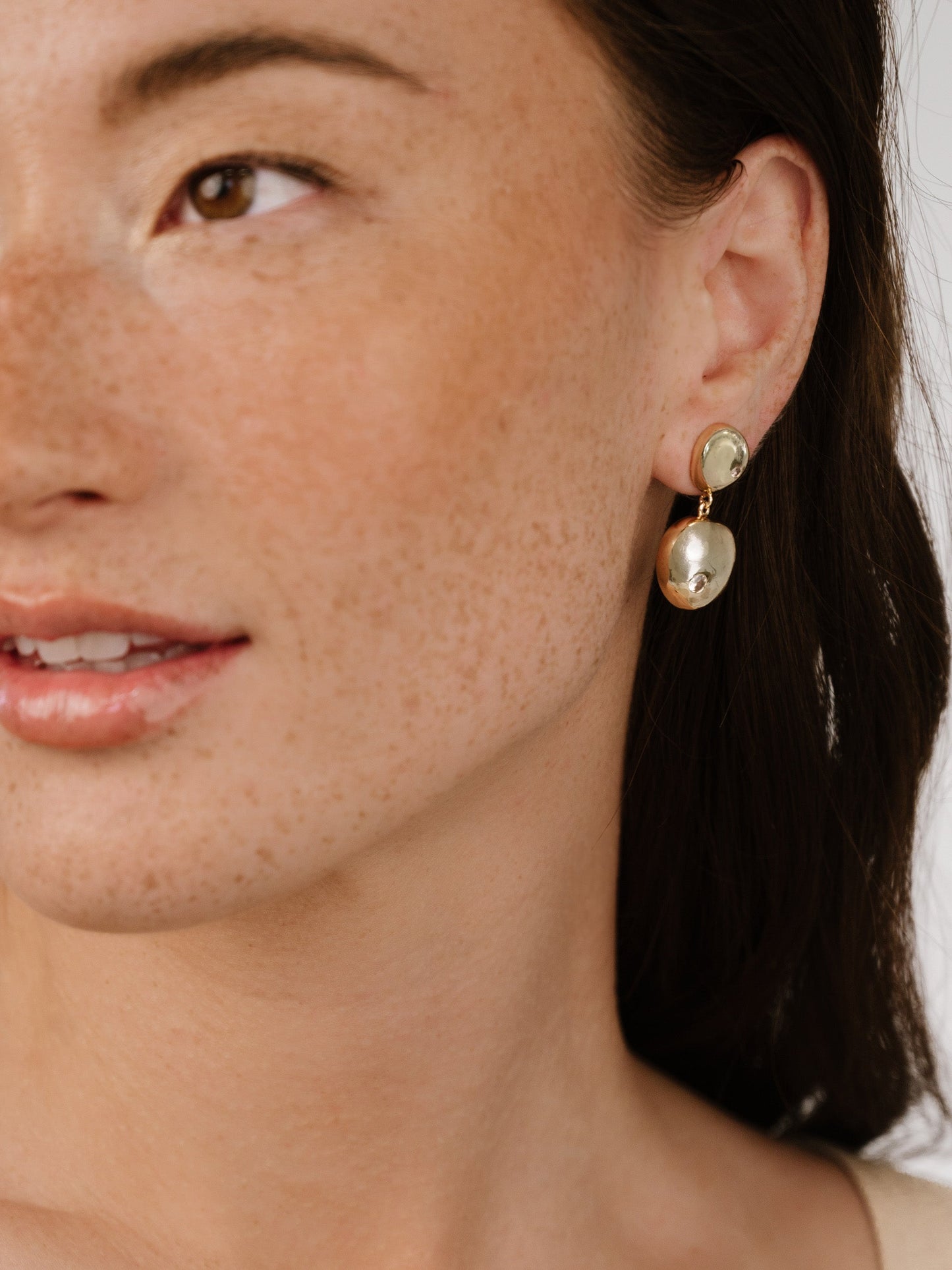 Boucles d'oreilles pendantes à double galet poli 