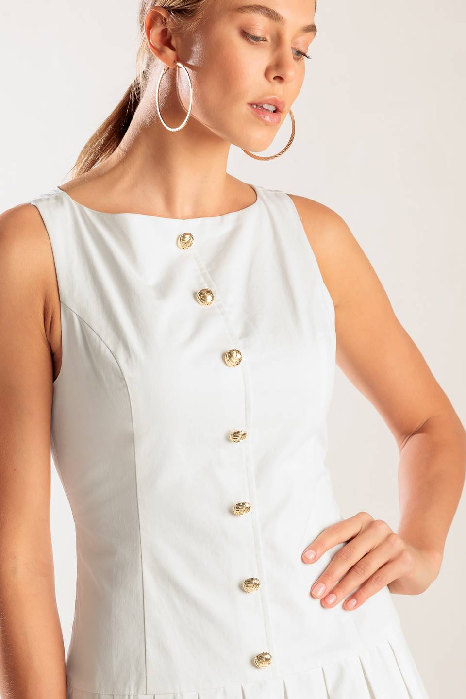 NO COMPARISONS PLISSIERTER ROCK MINIKLEID – WEISS
