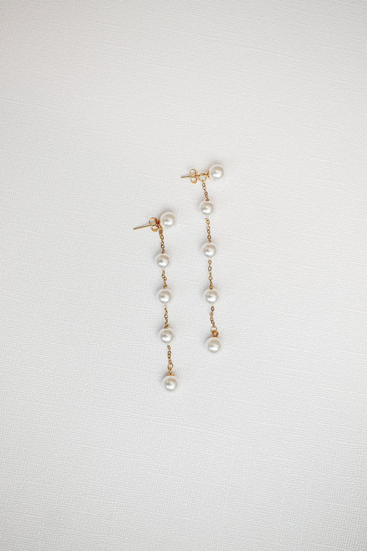Emory Pearl Dangle in Gold