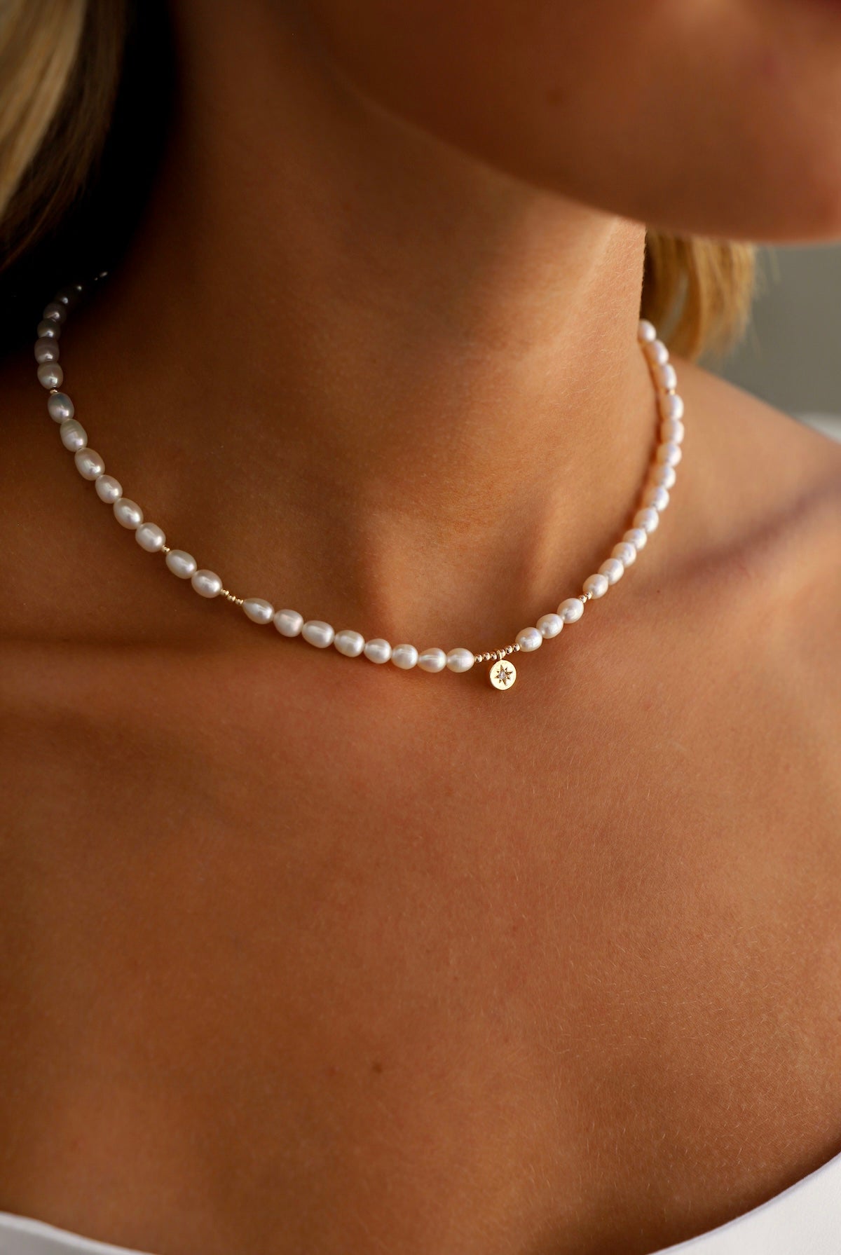 Collier médaillon étoile en perles