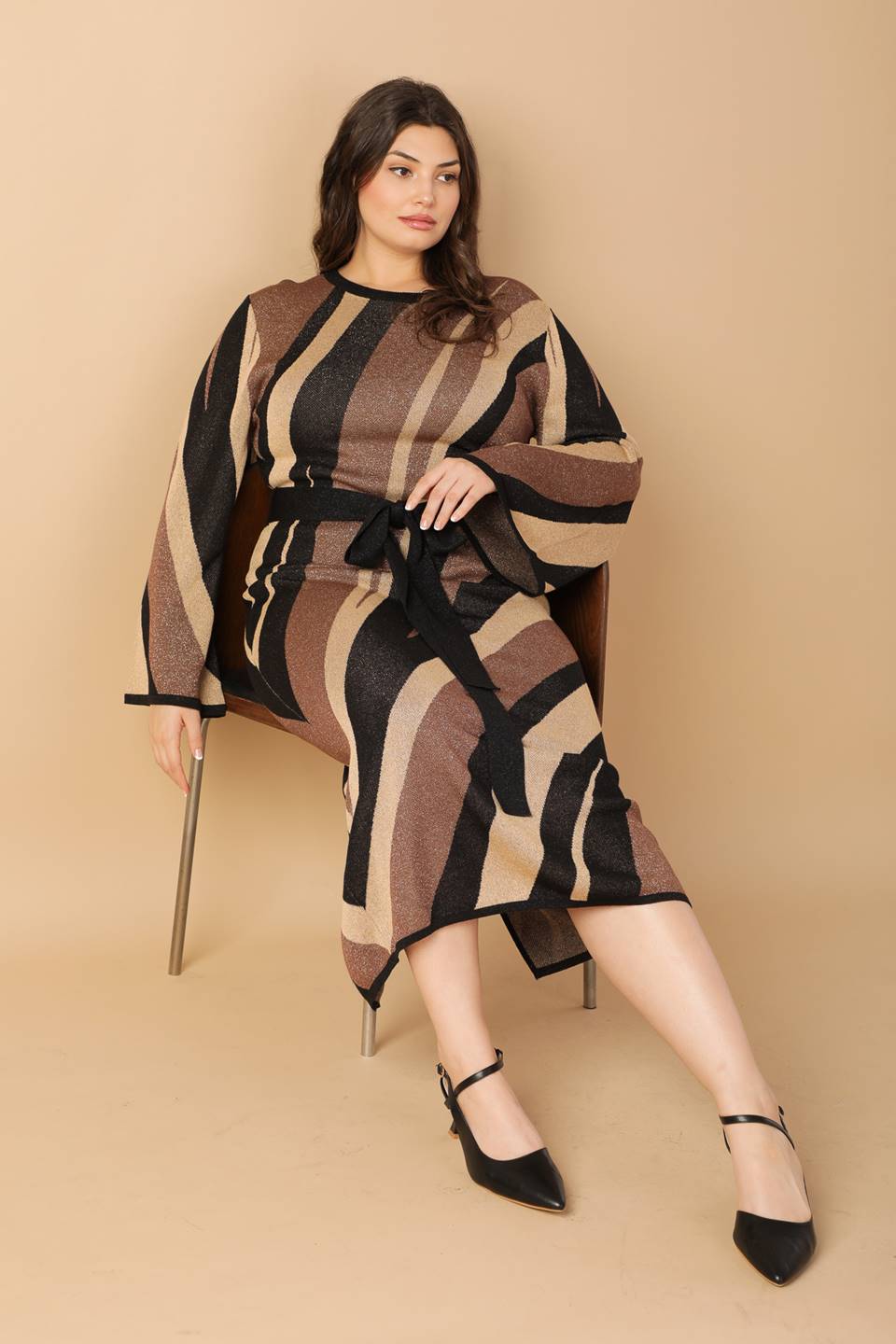 PUTZE EIN LÄCHELN MIDI-PULLOVERKLEID