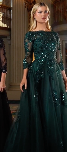 FRANCESCA GOWN - BALL GOWN WITH SLEEVES