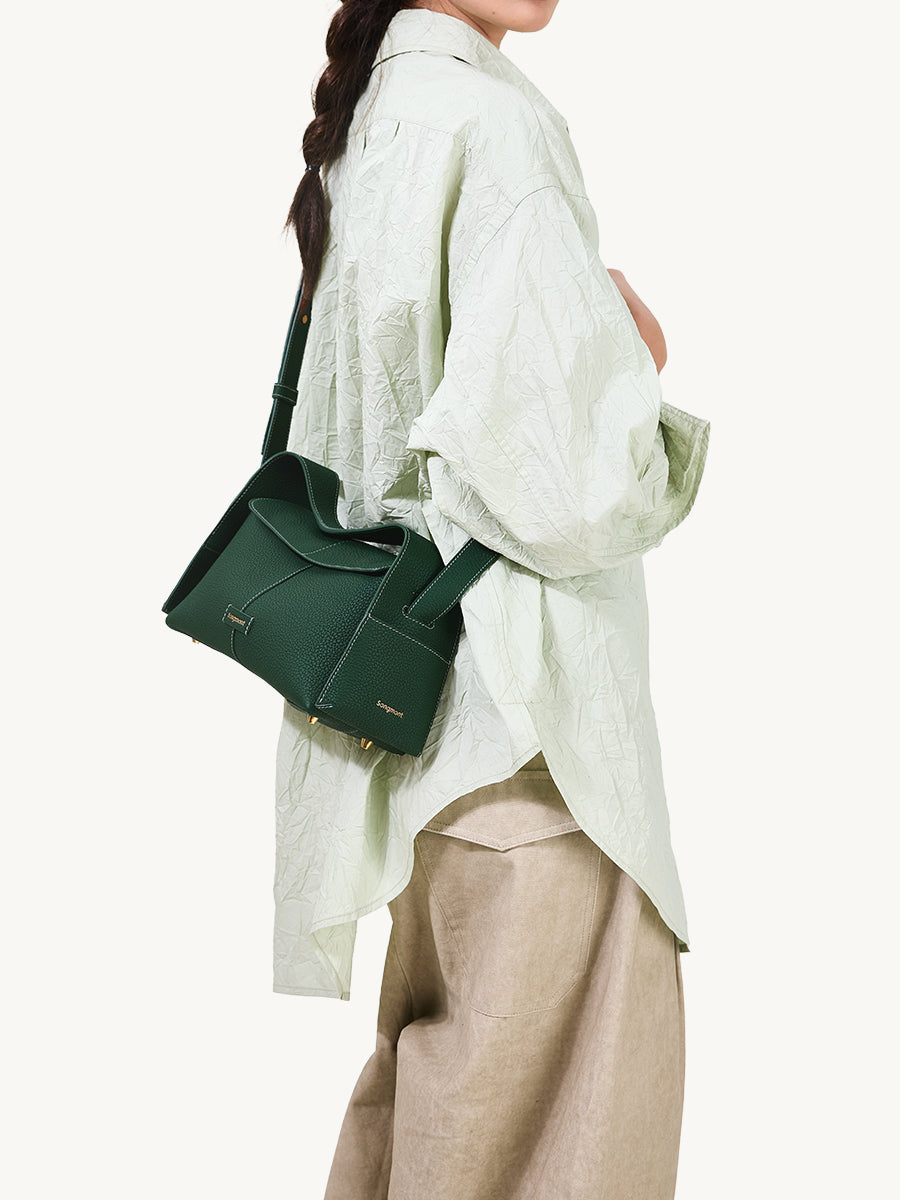 Small Drippy Roof Bag